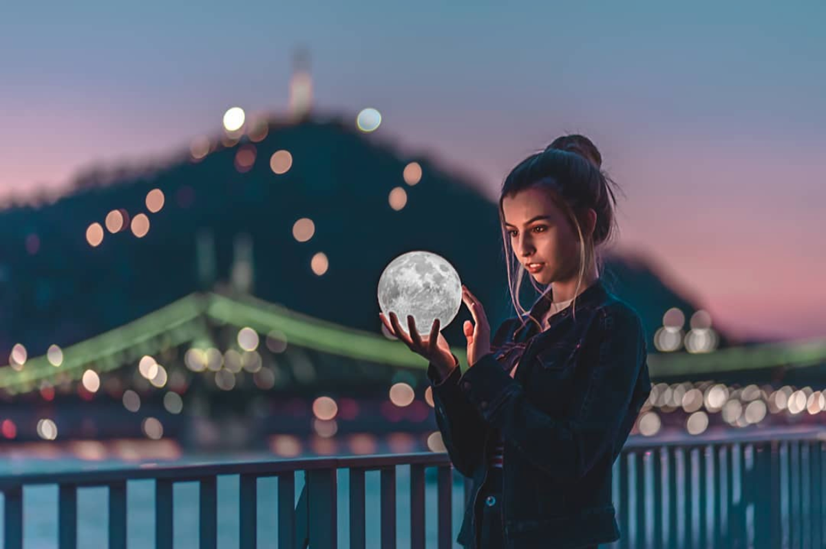 Original Moon Lamp